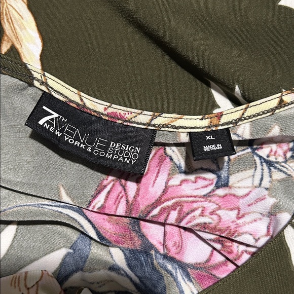 7th Avenue NY&C Floral Sleeveless Top- Green and Pink - Picture 10 of 10